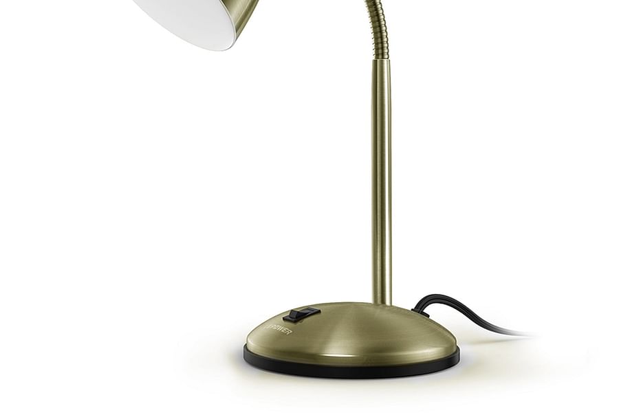 adjustable desk lamp